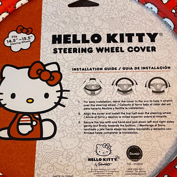Hello Kitty Red and White Steering Wheel Cover - Picture 3 of 4